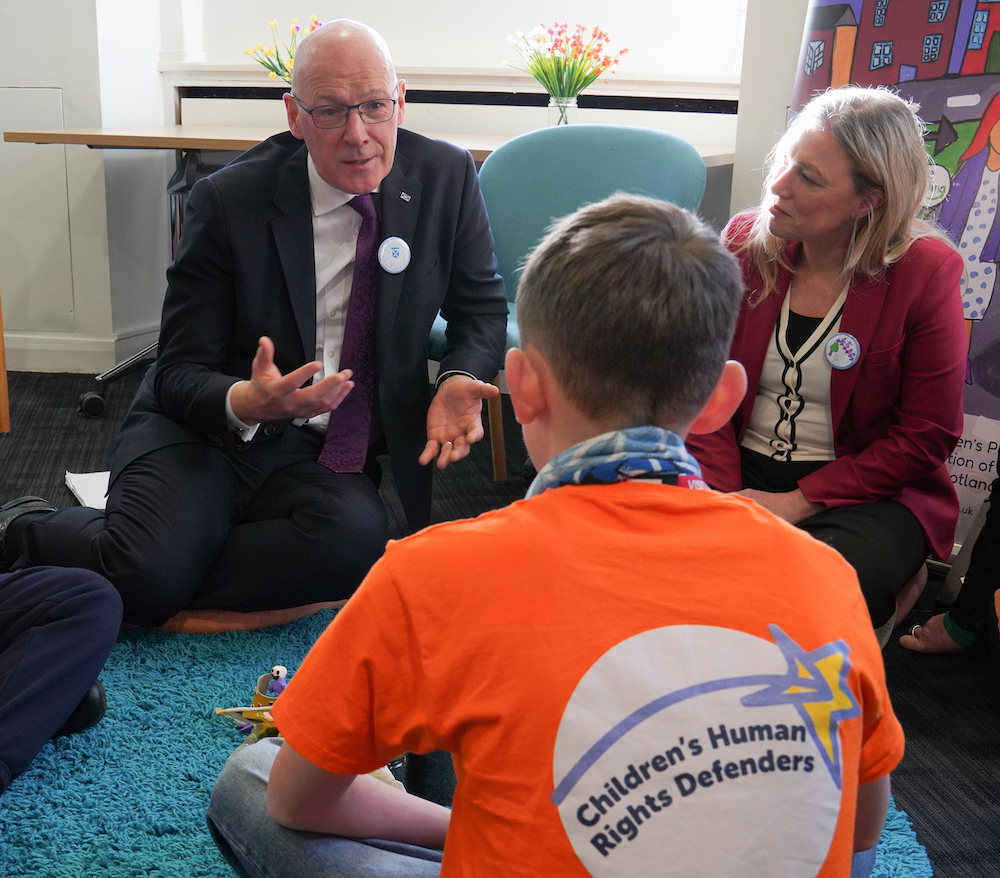 Members of Children's Parliament discuss with Scotland's First Minister